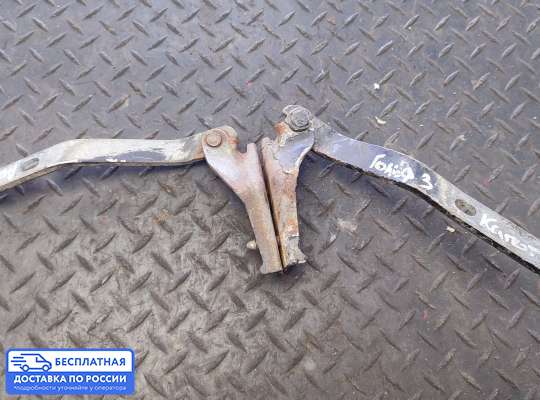 Петля капота на Volkswagen Golf III (1H)