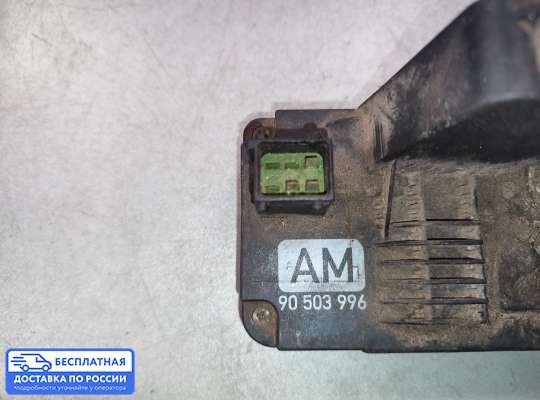 Замок боковой двери на Opel Vectra B