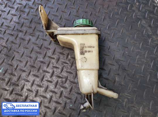 Бачок гидроусилителя на Audi A4 (8D, B5)