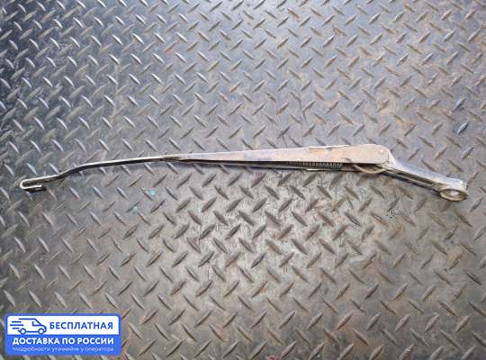 Поводок дворника на Isuzu Rodeo I