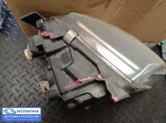 Фара передняя на Volkswagen Passat B5 (3B)