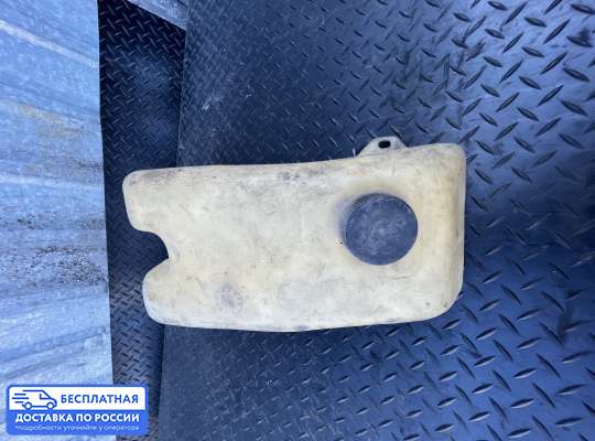 Бачок омывателя на Opel Frontera A