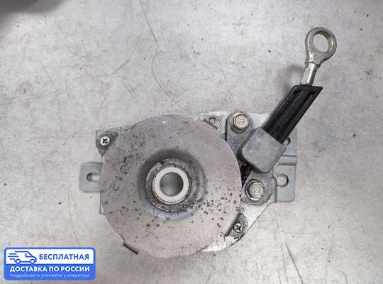 Трос багажника на Mitsubishi Outlander II / XL (CW)