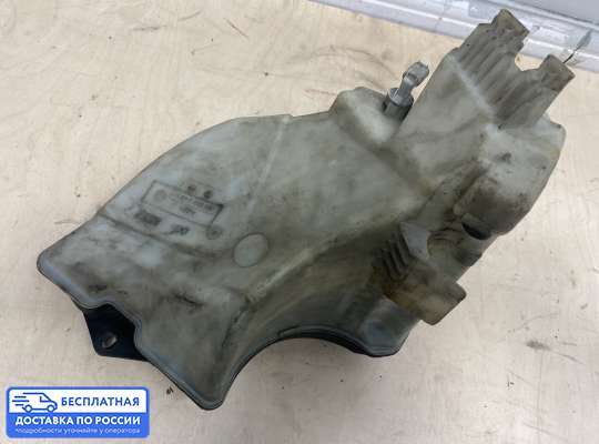 Бачок омывателя на BMW 3 (E46)