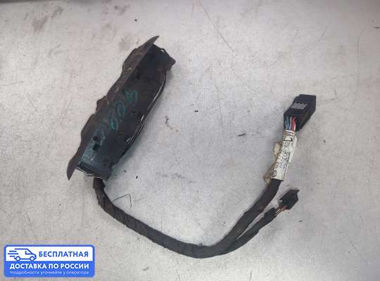 Кнопки стеклоподьемника на Opel Omega B