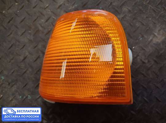 Поворотник передний на Audi 100 (44Q, C3)