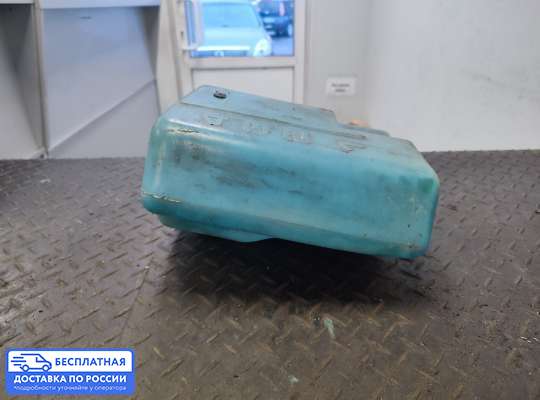 Бачок омывателя на Volkswagen Passat B3 (35i)
