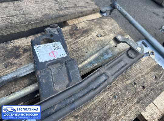 Трапеция дворников (стеклоочистителя) на Volkswagen Passat B3 (35i)