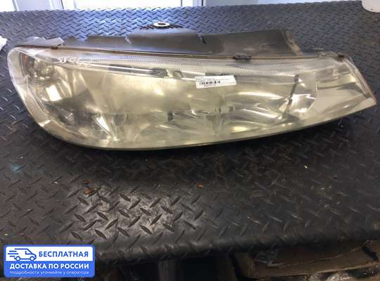 Фара передняя на Peugeot 406