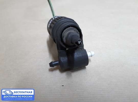 Моторчик (насос) омывателя на Volkswagen Golf IV (1J)