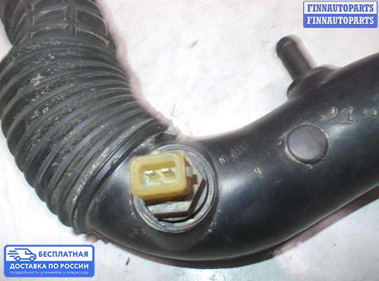 Воздухозаборник на Renault Megane I