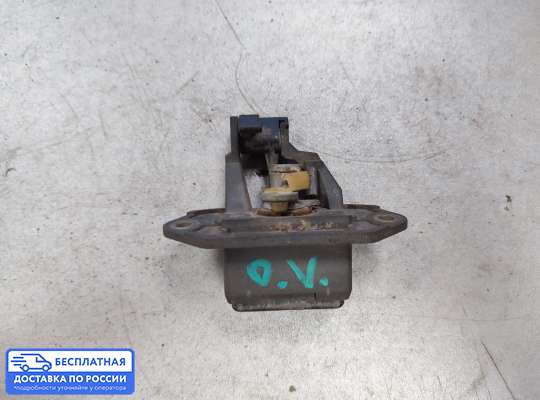 Личинка крышки багажника на Opel Vectra A