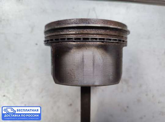 Поршневая группа (поршень, шатун) на Mercedes-Benz C (W202)
