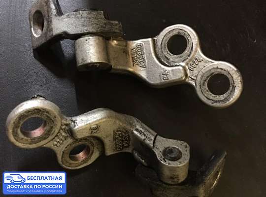 Петля двери на Ford Focus I