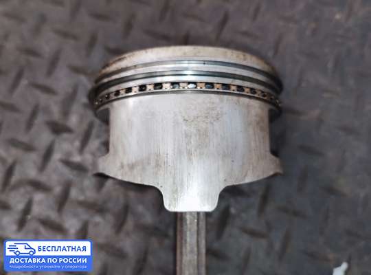 Поршневая группа (поршень, шатун) на Opel Monterey A