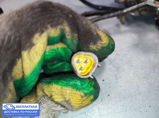 Замок боковой двери на Opel Monterey A