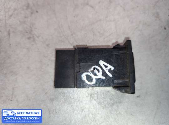 Кнопки на Opel Monterey A