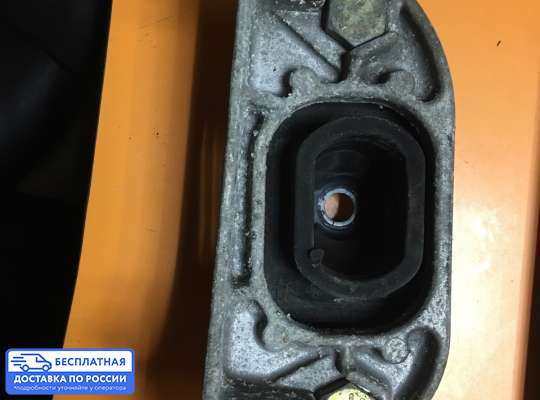 Подушка КПП на Renault Megane II