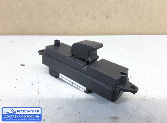 Кнопки стеклоподьемника на Mazda 3 I (BK)