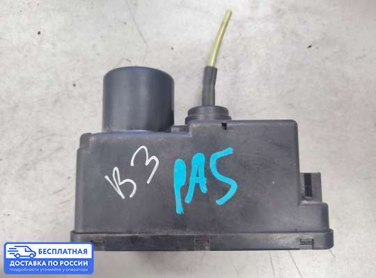 Компрессор центрального замка на Volkswagen Passat B3 (35i)