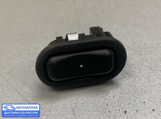 Кнопки стеклоподьемника на Opel Astra G / Classic