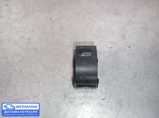 Кнопки стеклоподьемника на Audi A3 (8L)