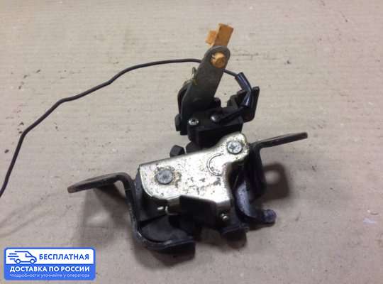 Замок багажника на Mazda 323 (BA) 323C/ 323F/ 323S/ 323P