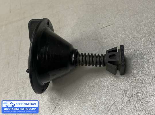 Кронштейн запасного колеса на Opel Astra G / Classic