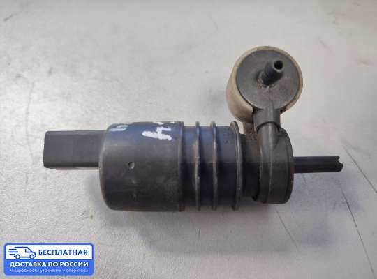 Моторчик (насос) омывателя на Volkswagen Golf IV (1J)