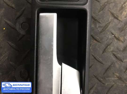 Ручка двери внутренняя на Ford Focus II