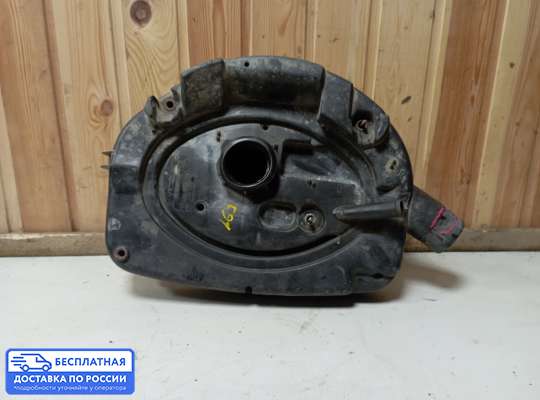 Корпус воздушного фильтра на Volkswagen Polo Mk3 (6N/6KV)