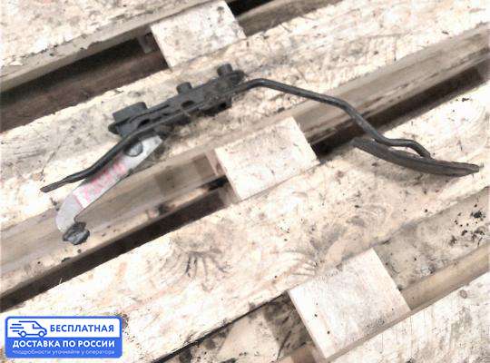 Педальный узел (педаль) на Mazda 323 (BA) 323C/ 323F/ 323S/ 323P