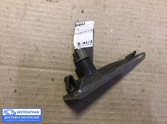 Повторитель поворота в крыло на Renault Scenic II