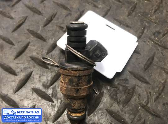 Форсунка топливная на Opel Vectra B