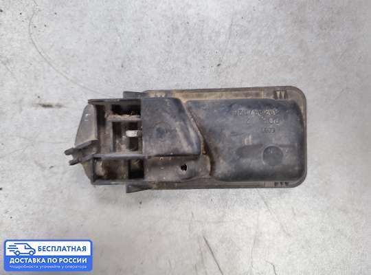 Ручка двери внутренняя на Audi 100 (44Q, C3)