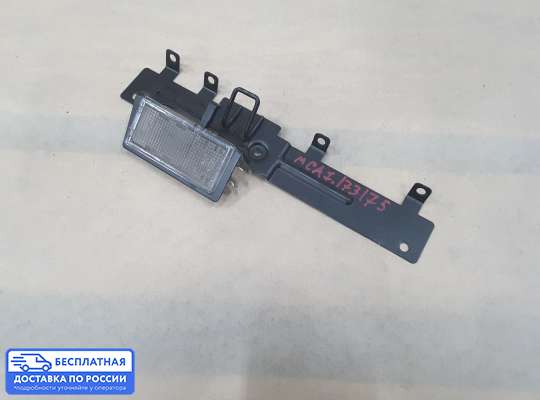 Фонарь салона (плафон) на Mitsubishi Carisma