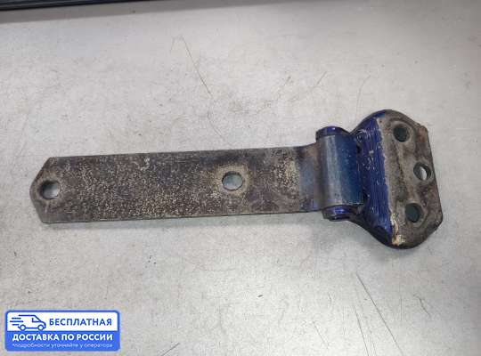 Петля крышки багажника на Nissan Terrano II R20