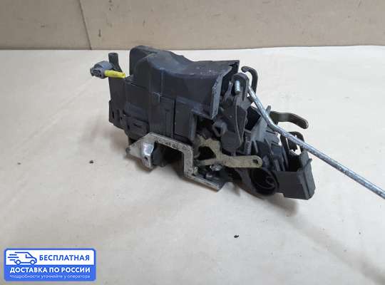 Замок боковой двери на Mercedes-Benz E (W210)