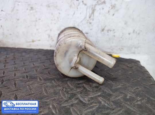 Бачок гидроусилителя на Opel Monterey A