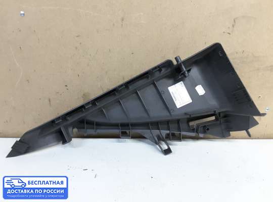 Направляющая шторки багажника на Opel Astra H / Classic