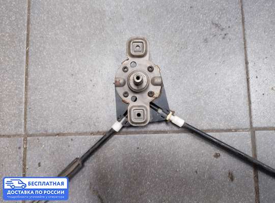 Стеклоподъемник механический на Volkswagen Passat B2 (32B)