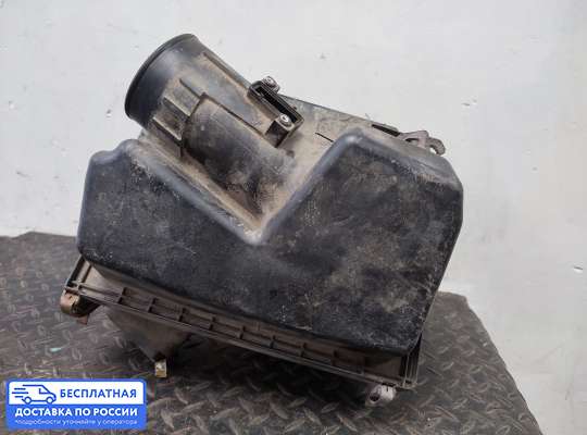 Корпус воздушного фильтра на Nissan Teana II (J32)