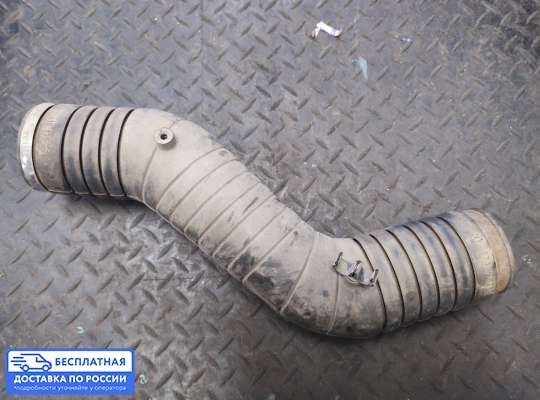 Гофра (патрубок) воздушного фильтра на Volkswagen Passat B3 (35i)