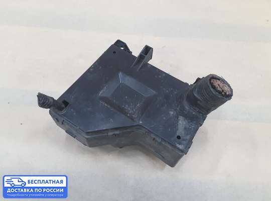 Блок предохранителей на Mitsubishi Carisma