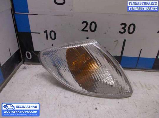Поворотник передний на Renault Megane I