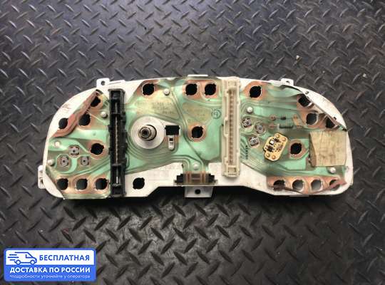 Щиток приборов на Ford Mondeo I