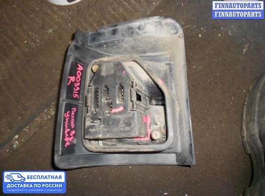 Фонарь задний на Volkswagen Passat B3 (35i)