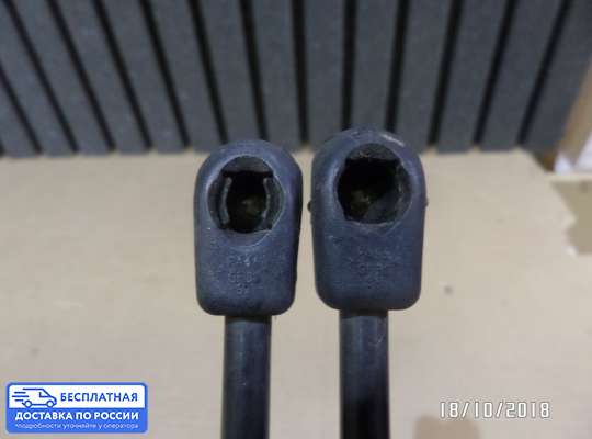 Амортизатор крышки багажника на Ford Fiesta V (JH_, JD_)