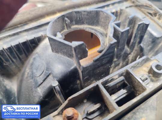 Фонарь крышки багажника на Audi 100 (44Q, C3)