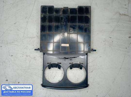Подстаканник на Kia Sportage I (JA, K00)
